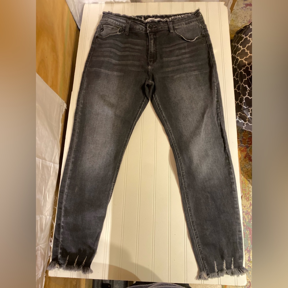 KanCan Women's Black Ankle Jeans